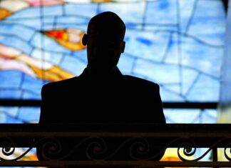 FRUMENTARIUS: Ce mai fac serviciile secrete ale lumii!
