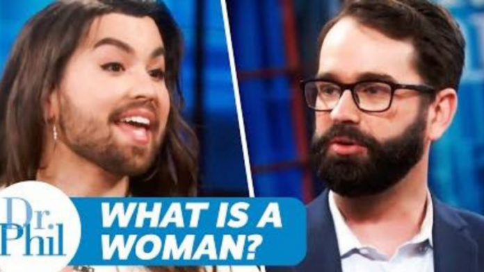 Reportajul ”Ce este femeia?” – încadrat de Twitter ca ”hate speech”