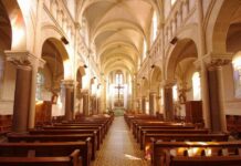 Italia se confruntă cu o criză a credincioșilor