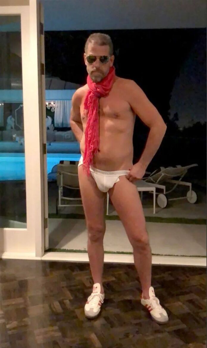 Aproape 10.000 de noi fotografii au fost găsite pe laptopul lui Hunter Biden