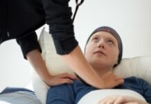 Noul normal: Societatea Americană de Cancer s-a plâns că tratarea pacienților a creat o „amprentă de carbon” prea mare!