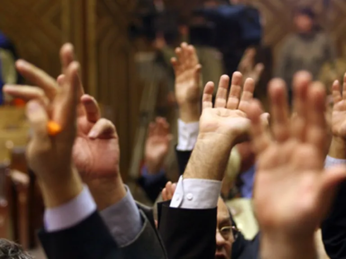 FRĂȚIA ARMELOR: UNANIMITATE ÎN COMISIILE DE APĂRARE LA ACHIZIȚII DE ARMAMENT DE MILIARDE