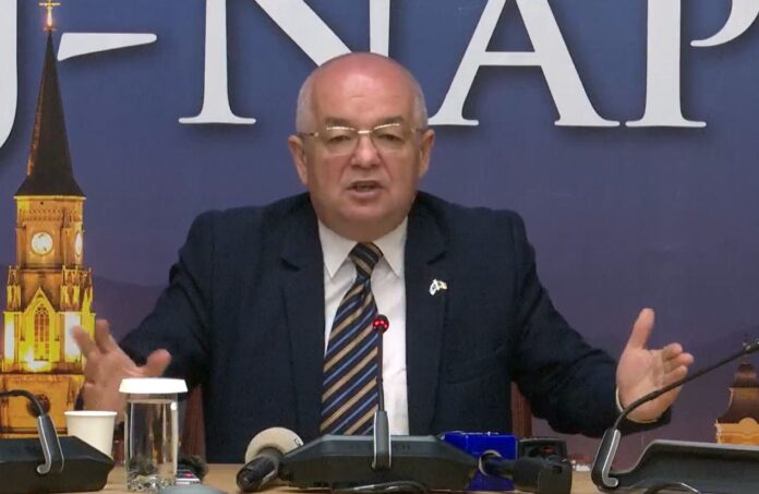 Ai îmbătrânit urât, Excelență!