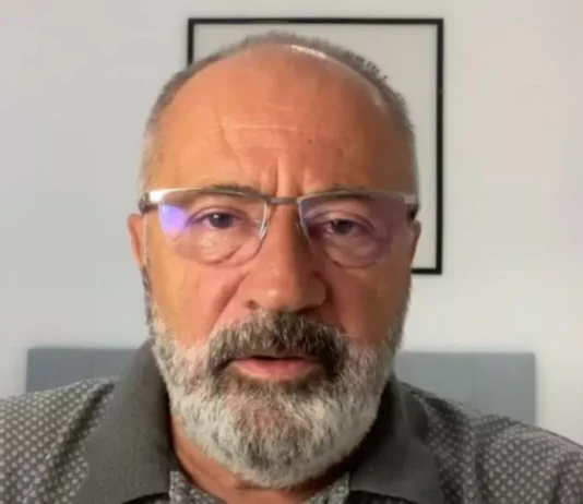 Pandele, ”savant de renume național”, 2 facultăți, 2 masterate, 2 doctorate!