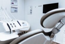 George Simion trage de urechi Colegiul Medicilor Stomatologi din România