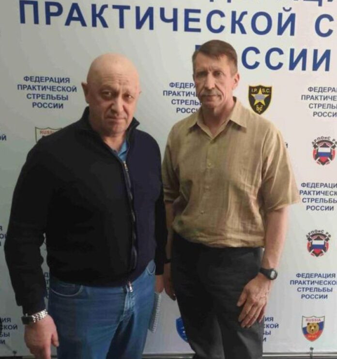 ”Negustorul morții” preia moștenirea politică a lui Jirinovski. Va deveni Viktor Bout marele jucător de putere în Rusia?