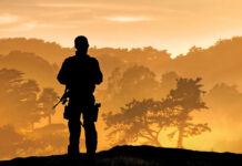 SUA ar trimite toboșarii Yoruba peste tuaregi pentru o “fiestă” democratică