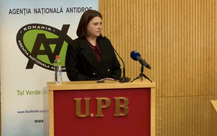 Inutila Agenție Națională Antidrog, condusă de o polițistă obscură, cu experiență la Protocol și Comunicare. Președinte de onoare al Consiliului Științific: ex-turnătorul Bălăceanu-Stolnici