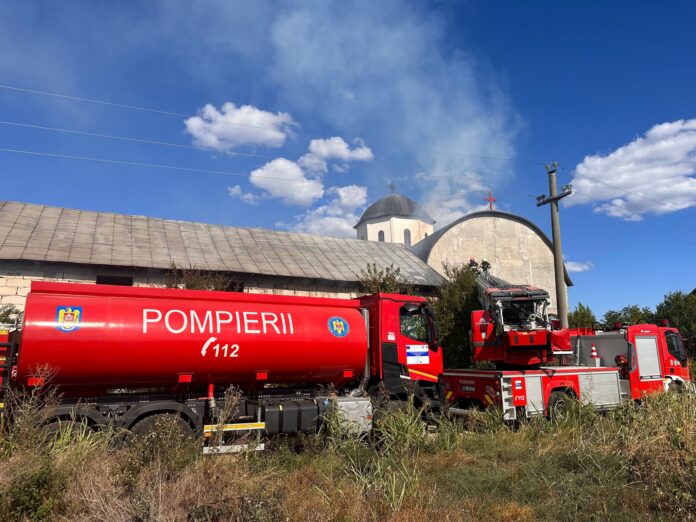 Incendiu la Mănăstirea Delta Neajlovului