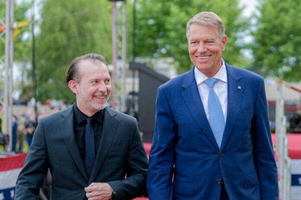 Prioritățile statului român | Peste 140 de procurori se ocupă de investigarea „infracțiunilor legate de prejudecăți” contra LGBT. Doar 14 procurori se ocupă de cele 7.000 de dosare legate de droguri