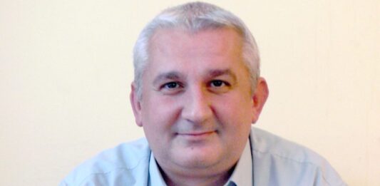 Liviu Man despre războiul din AUR: Facțiunea soroșistă sabotează votul pentru Guvernul Veștea. Călin Georgescu atacă și el Guvernul Veștea și alimentează haosul