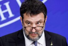 Italia va taxa „supraprofiturile de miliarde” de euro ale băncilor. Salvini: „E o măsură de echitate”