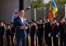 Sistemul integrat de protecție civilă al Sectorului 4 a devenit complet operațional, pentru siguranța oamenilor din Capitală. Unitatea de pompieri Perșani, singura construită în București în ultimii 32 de ani, de către comunitatea Sectorului 4, a fost dată în folosință