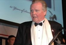 Actorul Jon Voight demască mafia coruptă a administrației Biden ca fiind cea care a aruncat deja America într-un “război împotriva noastră a tuturor”