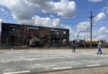 EXPLOZIA DE LA CREVEDIA / Un expert bulgar susține că transferul dintr-o cisternă în alta ar putea fi cauza accidentului