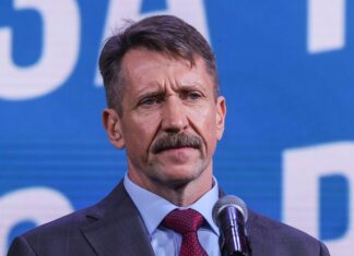 Senzaționalul interviu al lui Tucker Carlson cu Viktor Bout, ”negustorul morții” (Episodul II). Dezvăluiri în serie despre subteranele războiului din Ucraina, adevărul despre armamentul folosit și numărul morților, Zelensky și Epstein, decizia Rusiei de a folosi potențialul nuclear dacă va fi atacată de NATO!