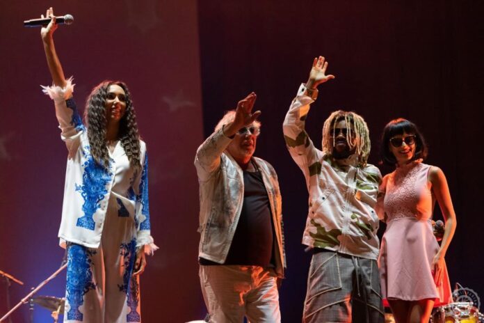 Spectacol de proporții marca Chris Norman, Smokie, la Sala Palatului din București. Ovidiu Lipan Țăndărică și Jessie vor concerta în deschidere!