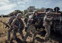 Doi oficiali ai Ministerului Apărării ucrainean sunt suspectați că au deturnat peste 6 milioane de euro