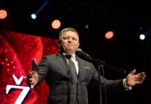 Slovacii mătură progresiștii de la putere