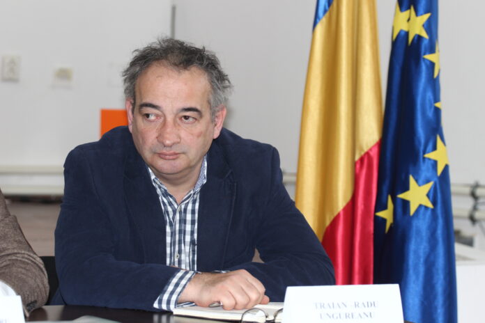 Să râdem de TRU, un lingușitor al lui Băse, ce bate azi disperat la porțile AUR!