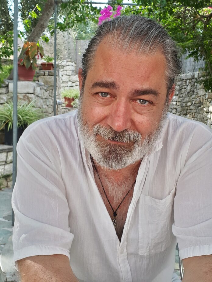 Anul înșelăciunii mentale