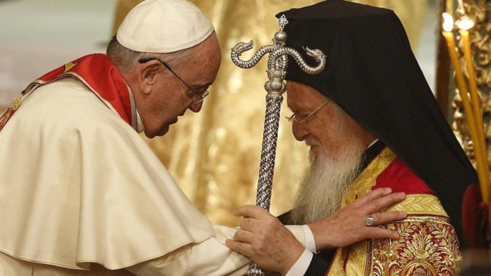 Bombă! Biserica Ortodoxă merge pe urmele Vaticanului în ce-i privește pe homosexuali.