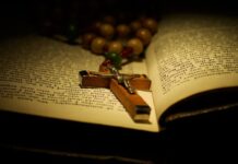 Petrișor Peiu: Globaliștii nu vor să creeze o identitate europeană comună pentru că la baza acesteia nu poate fi decât creștinismul.