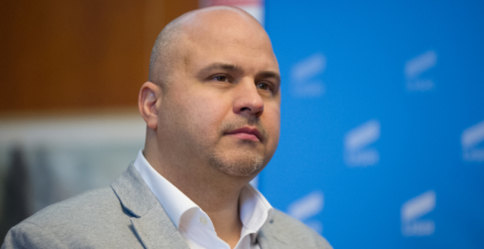 Deputatul Ungureanu cere arestarea urgentă a patronului UNTOLD!