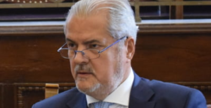 Dan Diaconu: “Adrian Năstase, ai fost prost, dar acum ești și mai prost!”