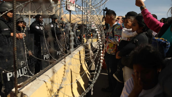 Neamțu: Texasul luptă contra invaziei Americii, permisă de către democrați, în interes electoral.