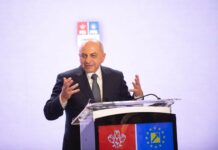 Lozinci penibile și desantul doctorilor în politică. Cea mai proastă strategie de campanie din ultimul deceniu.