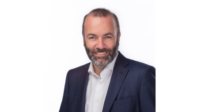 Aș fi pariat pe tânărul bavarez Manfred Weber