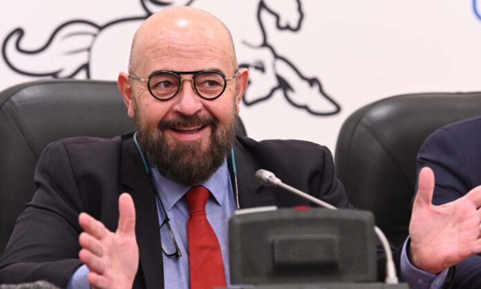 Gușă: Piedone a devenit mare jucător politic, de menținerea sau retragerea sa din candidatura la București depinde viitorul PSD și prezidențiabilul său. Ciolacu e prins într-o cursă de șoareci!