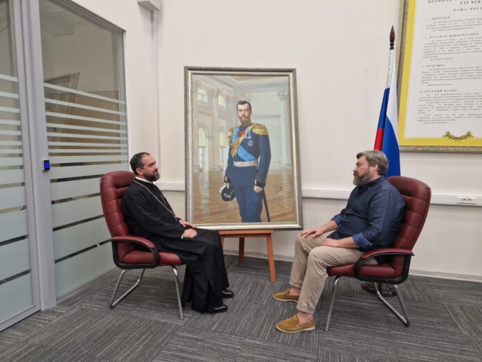 Întâlnirile spectaculoase ale preotului Mega la Moscova: fostul președinte Medvedev, filantropul Konstantin Malofeev, președintele Putin. Ce a discutat Ciprian Mega cu fiecare