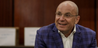 “Ce trebuie să știm / Ca să nu … greșim”: Trump a ratat înțelegerea cu Marea Finanță Occidentală (MFO), n-a mai parafat planul de 800 de miliarde $ pentru reconstrucția Ucrainei, deoarece nu i s-a oferit Groenlanda / Putin preia azi de la emisarii lui Trump ștafeta cursei de implementare a Noii Ordini Mondiale (NOM)