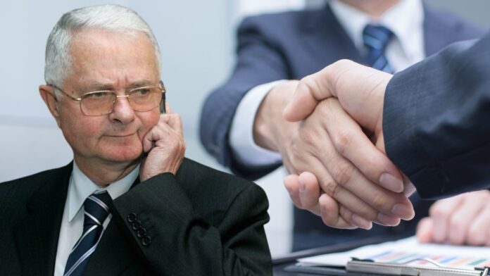 Finul lui Virgil Măgureanu și securistul Radu Octavian sapă Poșta Română