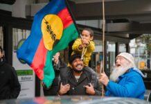 Vechea și noua Caledonie ard în focurile electorale