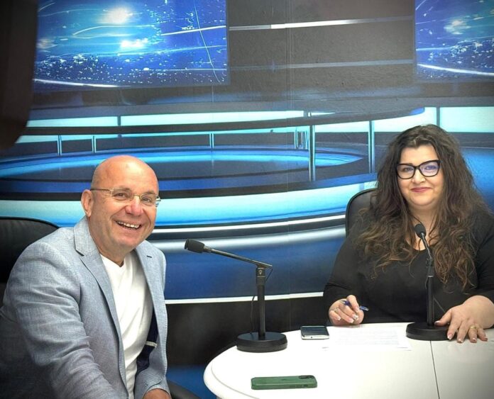 Gușă: Iohannis nu-i pedepsește pe cei din PNL pentru corupție, îi controlează prin dosarele de corupție pe care le are despre ei.