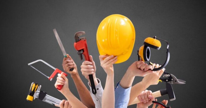 Purice: Etica muncii a fost declasată de cea a consumului, treaba e tristă pentru oamenii cinstiți.