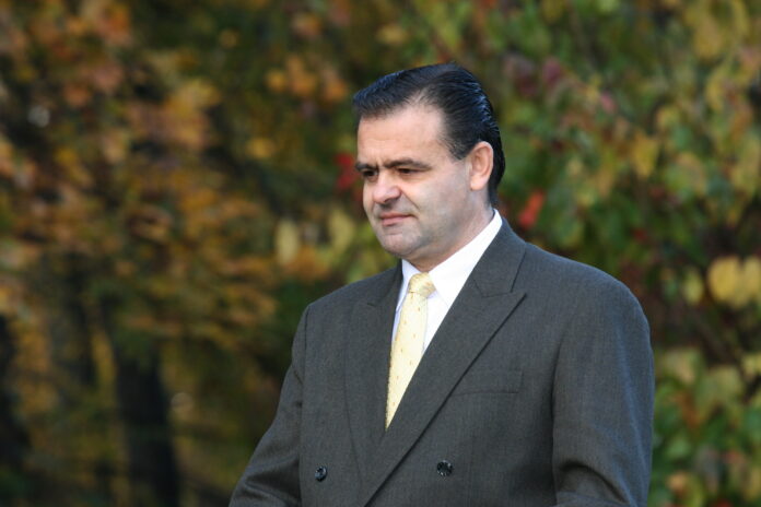 PIULIȚA LUI TARKOVSKI SAU DESPRE NEVOIA OMULUI DE AUTOILUZIONARE