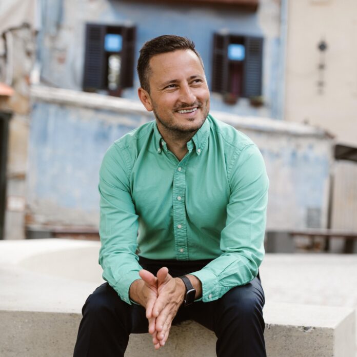 Cine este europarlamentarul-fantomă ce apare calificat ca independent? Noul EBA se numește Ștefănuță.