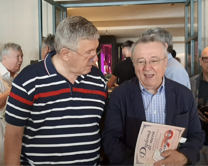 Comaroni: Cristoiu și Nistorescu sunt doi foști informatori ai Securității, instrumentalizați de agenți acoperiți cum erau Mihai Cîrciog sau SOV.