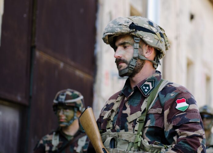 Ungaria își construiește o armată puternică! România nu