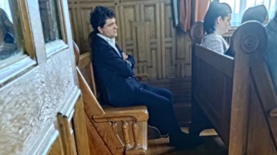 NICUSOR SE LUPTA CU BOLNAVII DE CANCER IN LOC SA-SI VADA DE CAMPANIE