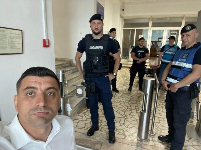 Solidaritate cu liderul AUR, aflat în greva foamei la Parchetul General!