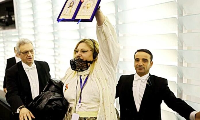 Ilie Stoian: “Diana Șoșoacă e România”!