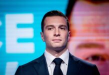 Dreapta franceză, o primă lovitură dată lui Macron