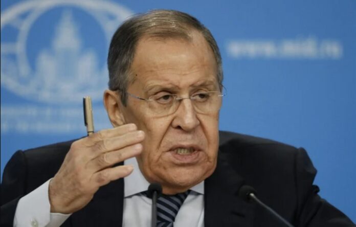 Lavrov critică Occidentul Colectiv citând din Orwell: “Toate animalele sunt egale, dar unele sunt mai egale decât altele”.