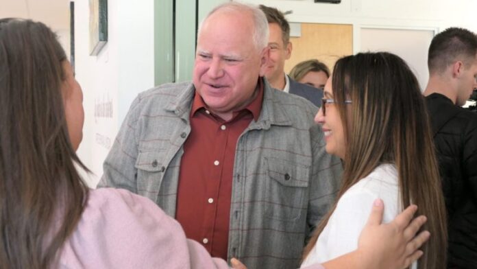 Cine este Tim Walz – posibilul vicepreședinte al SUA? De la pedagog de liceu în Nebraska, secund la Casa Albă