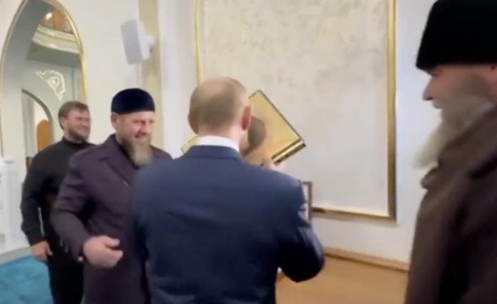 Mega: Trebuie să încetăm să-l mai percepem pe Putin ca pe un lider creștin, sau pe Trump ca pe unul conservator. Interesant este însă numitorul comun, de sorginte evreiască, între cei doi lideri.